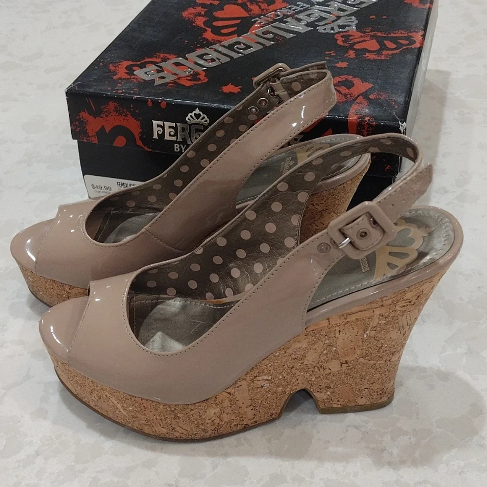 Fergalicious By Fergie. Beige and Cork Platform Wedges. Size 8M - Picture 3 of 7